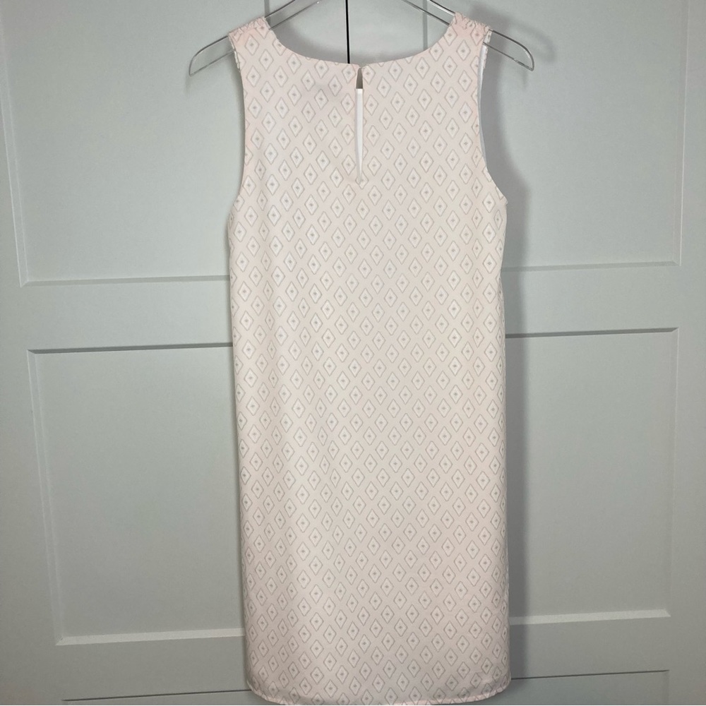 Ann Taylor Loft Sleeveless Pink Sheath Dress Muted Print Ruching Lined NWOT - Picture 2 of 7